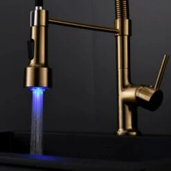 Single-Handle Pull Down Sprayer Kitchen Faucet With LED Kitchen Sink Faucet In Brushed Gold -Tahanbath brushed gold tahanbath pull down kitchen faucets y xy 1135 33gb led 3p 70us 1f 1000