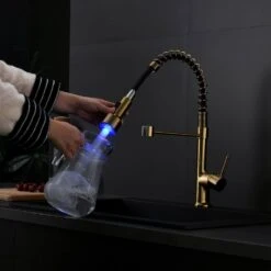 Single-Handle Pull Down Sprayer Kitchen Faucet With LED Kitchen Sink Faucet In Brushed Gold -Tahanbath brushed gold tahanbath pull down kitchen faucets y xy 1135 33gb led 3p 70us 31 1000