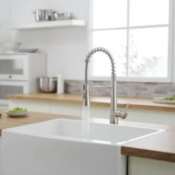 Single Handle Pull Down Sprayer Kitchen Faucet 15.2 In. 360 ° Spout Swivel Stainless Steel Taps In Brushed Nickel -Tahanbath brushed nickel tahanbath pull down kitchen faucets z 1340 33n ss us 1f 1000