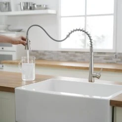 Single Handle Pull Down Sprayer Kitchen Faucet 15.2 In. 360 ° Spout Swivel Stainless Steel Taps In Brushed Nickel -Tahanbath brushed nickel tahanbath pull down kitchen faucets z 1340 33n ss us 31 1000